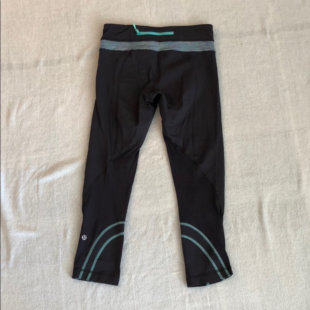Cropped lululemon pants size 4